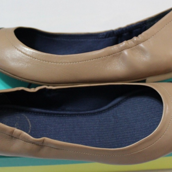 JACK ROGERS BREE ROSE CRM/BLK CAP TOE BALLET FLATS - Picture 4 of 5